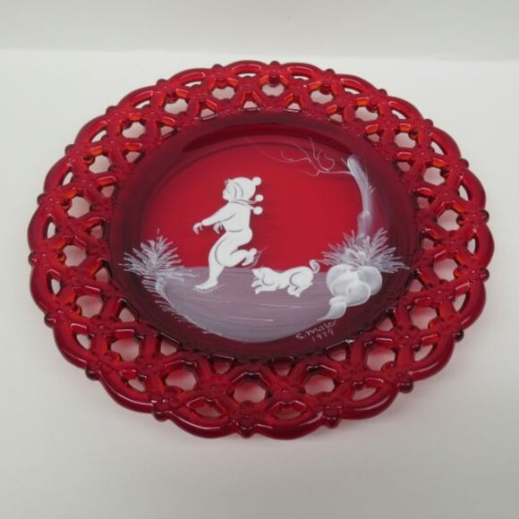 Westmoreland Red MARY GREGORY 8 1/4 In Plate Hand Painted by S. Miller 1979 - Picture 2 of 4